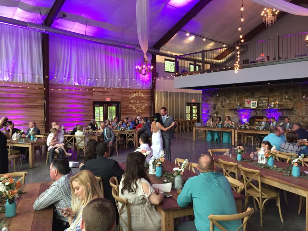 Wedding DJ at Burdoc Farms western Kentucky