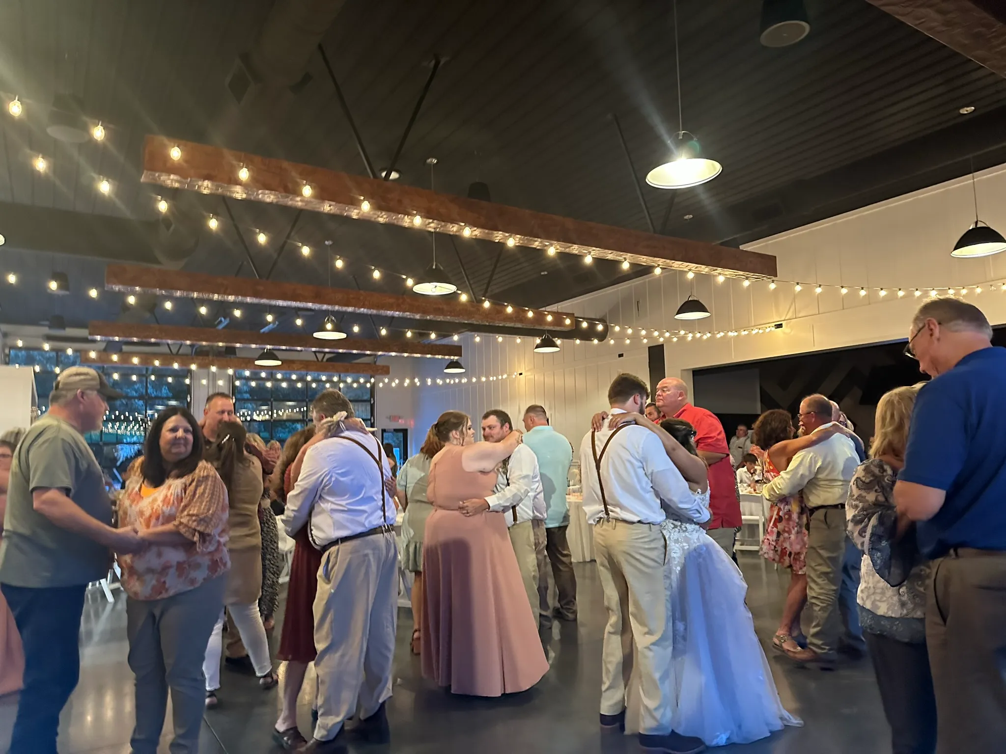Wedding dance floor at Mahr Park Arboretum Hopkins County KY - Crunk DJ