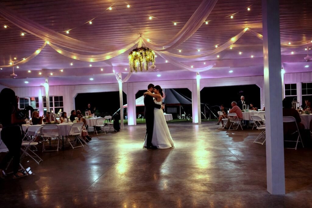 Hopkinsville Kentucky Wedding DJ 15 Reid's Orchard Owensboro KY wedding first dance