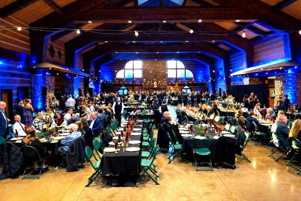 Blue uplighting at a Discovery Lodge wedding reception in Evansville